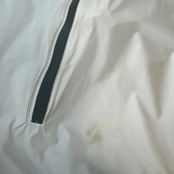 Guess White Jacket with Black Trim - Picture 11 of 12